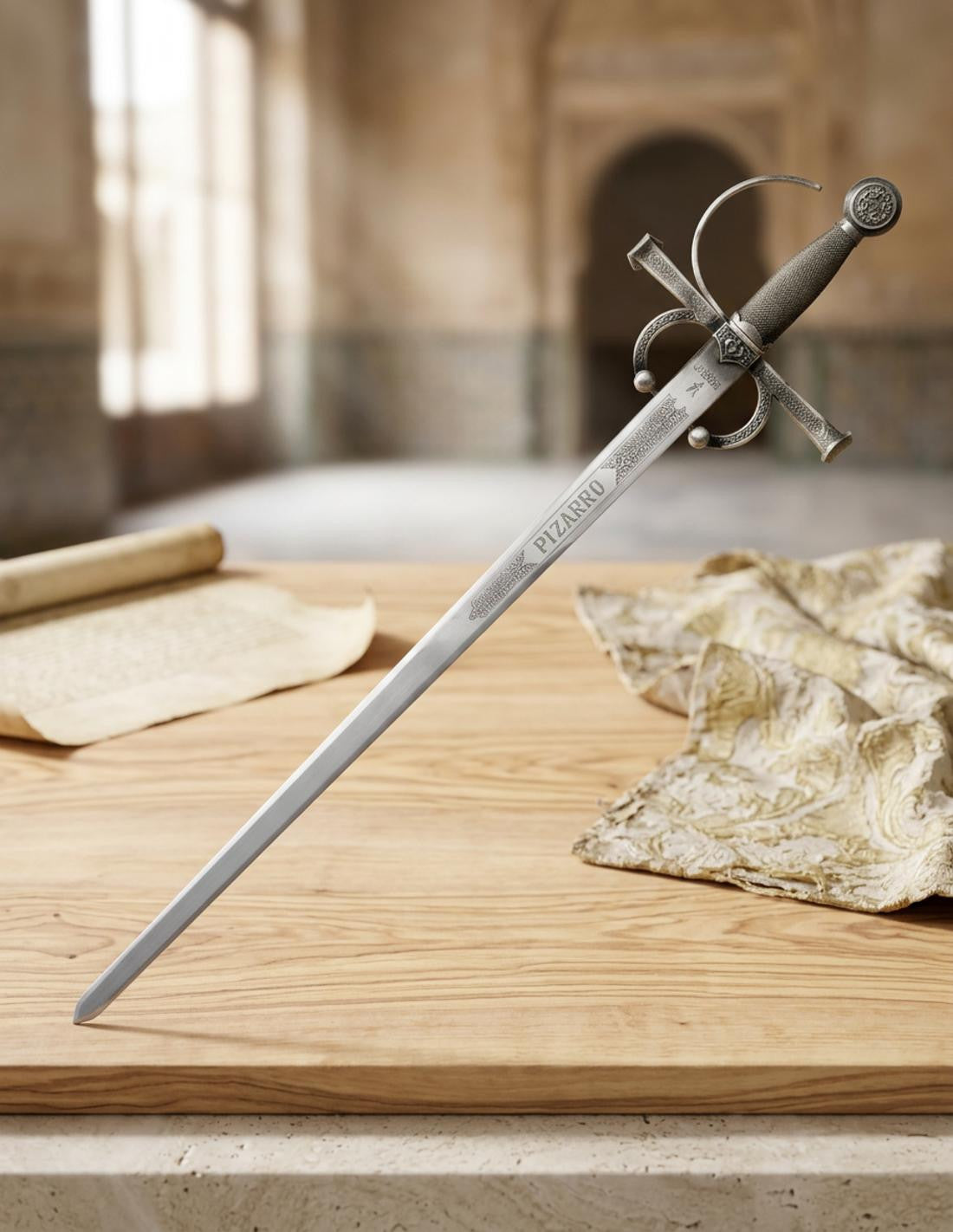Espada de Francisco Pizarro, acabados en plata envejecida, siglo XVI