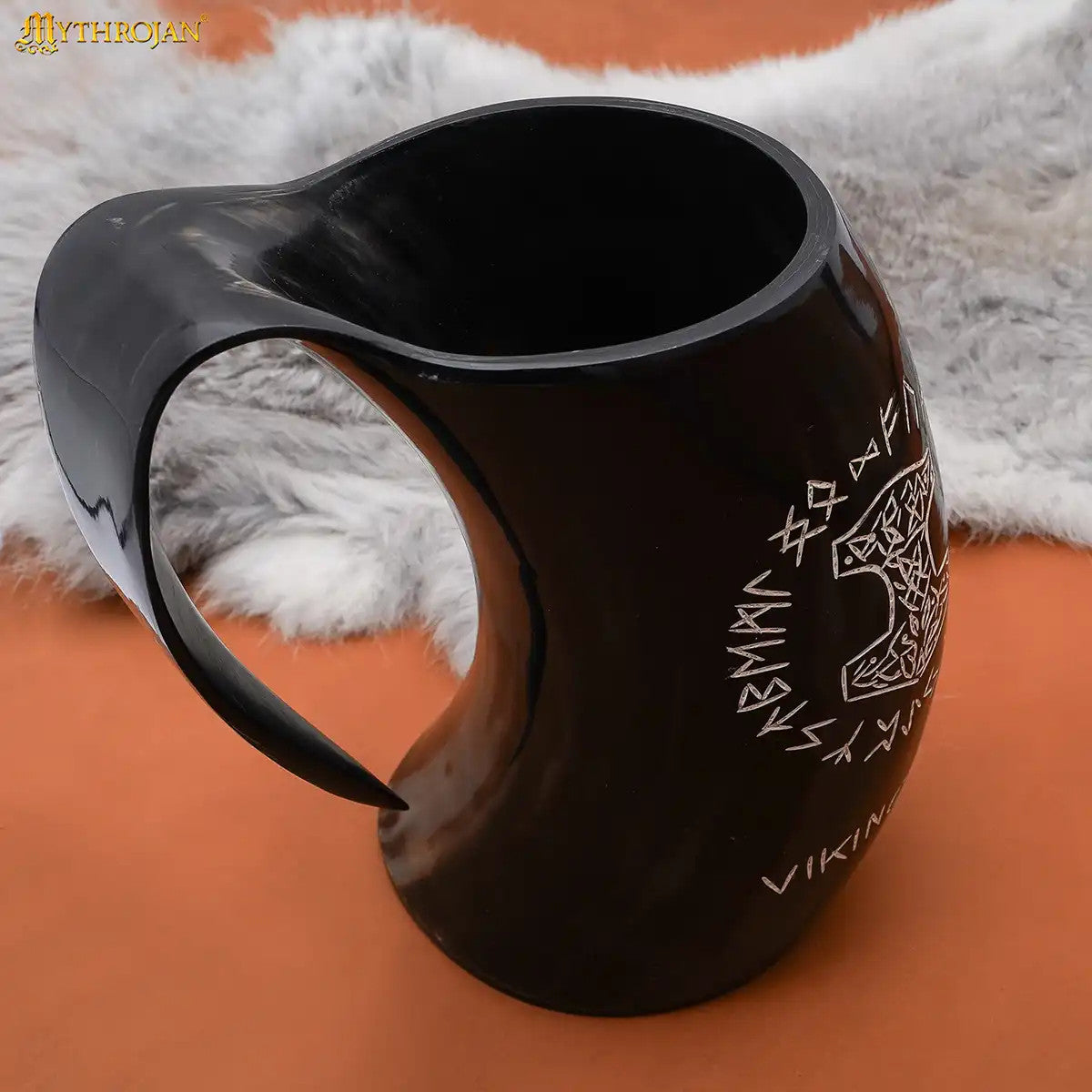 Jarra vikinga en asta, diseño martillo de Thor